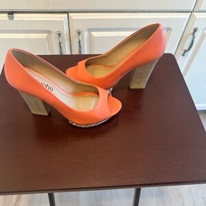 Miucha Women's Orange Leather Wood
Peep-Toe Pump Size 7